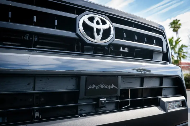 Acrylic Front Grille Emblem – Custom Fit For 2025+ 4Runner 1