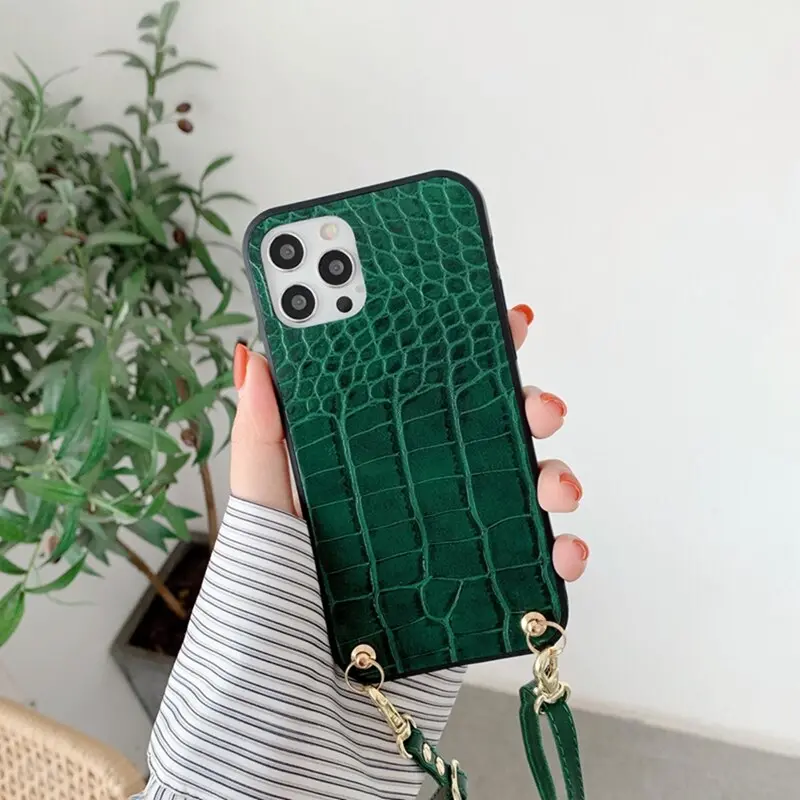Elegant Snake-Pattern Phone Case – Textured, Trendy Protection 3