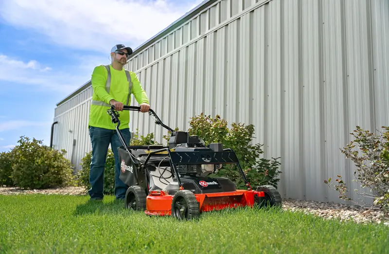 Exmark Commercial 30 – 30-Inch Self-Propelled Walk-Behind Mower With Kawasaki Fj180V Engine (Ecx180Gka30000) 1