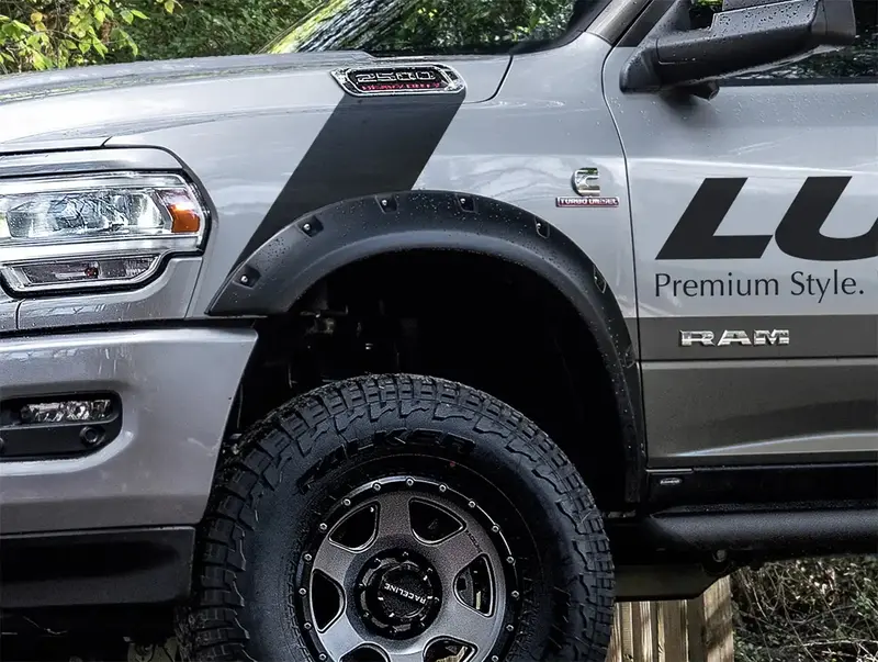 Lund Rx137T Rivet-Style Fender Flare Kit 1