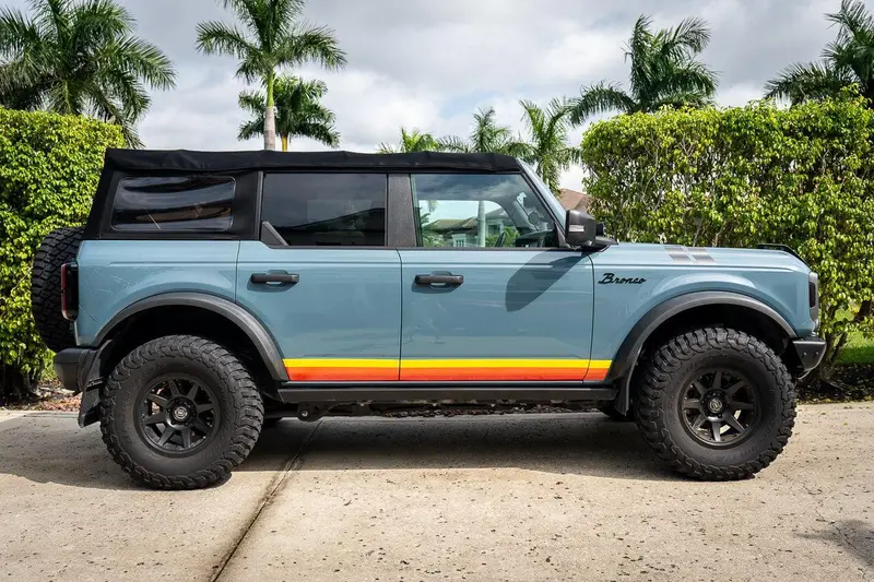 Retro Vintage-Inspired Lower Door Guards For 2021+ Ford Bronco 4