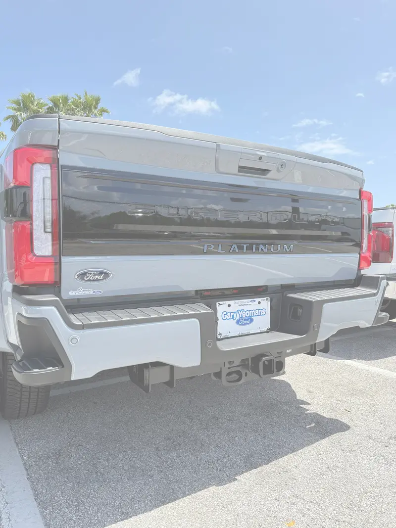 Super Duty Platinum Tailgate Lettering Kit – 2025 And Newer 1